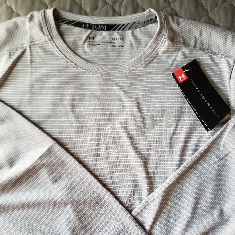 NWT Mens Under Armour long sleeve shirt